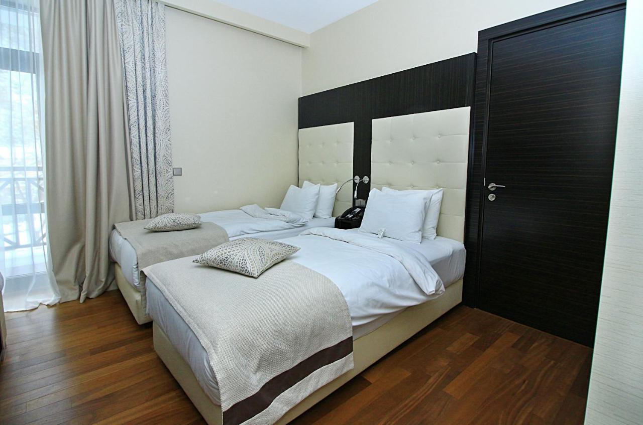 Crowne Plaza - Borjomi By Ihg Hotel Luaran gambar A bedroom in a hotel