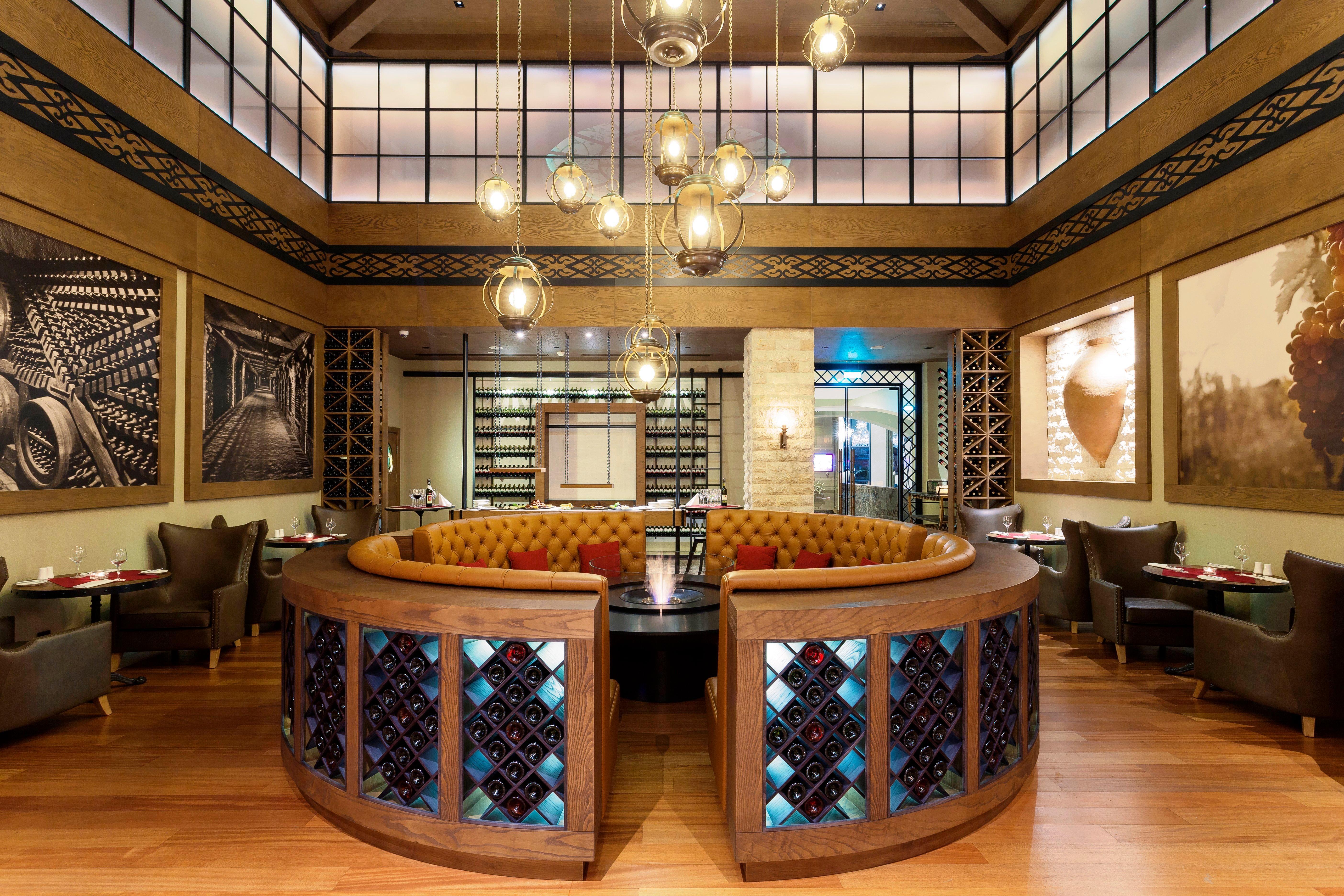 Crowne Plaza - Borjomi By Ihg Hotel Luaran gambar The interior of the restaurant